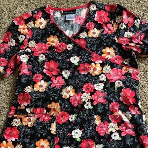 Cherokee Floral Scrub Top S